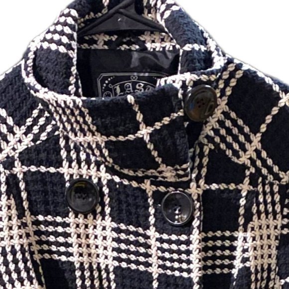 Last Kiss Double Breasted Coat - Picture 2 of 13